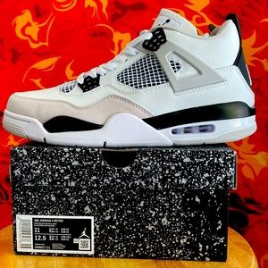 Nike Air Jordan 4 Retro size 11 Brand new in a Box, excellent condition.
